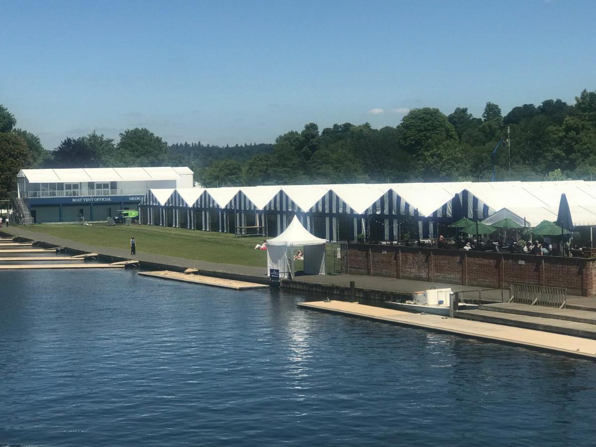 Heart Of Henley 1 & 2 Bedroom Apartments Εξωτερικό φωτογραφία