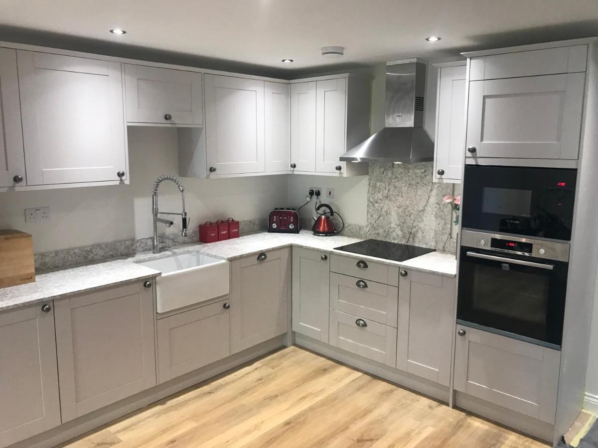 Heart Of Henley 1 & 2 Bedroom Apartments Εξωτερικό φωτογραφία