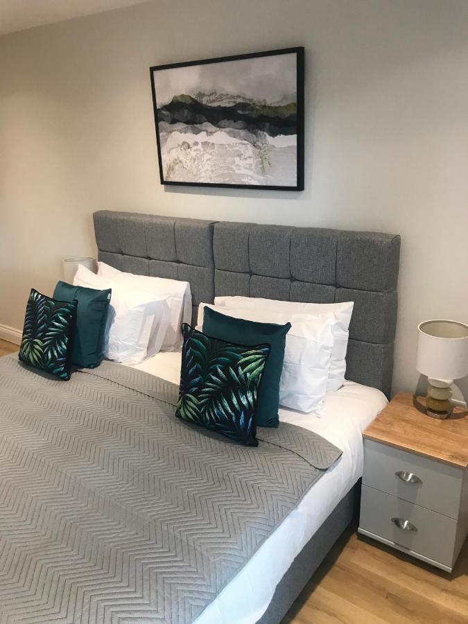 Heart Of Henley 1 & 2 Bedroom Apartments Εξωτερικό φωτογραφία