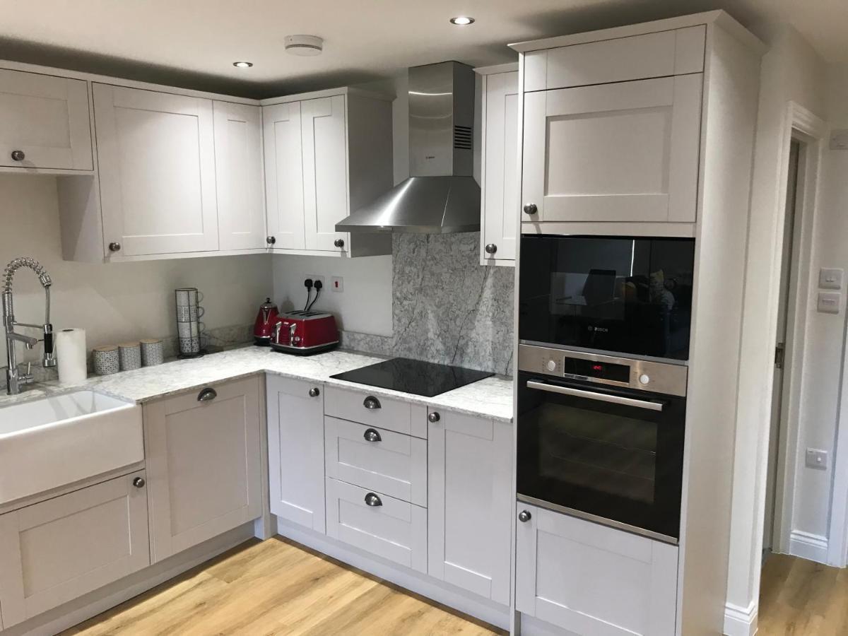 Heart Of Henley 1 & 2 Bedroom Apartments Εξωτερικό φωτογραφία