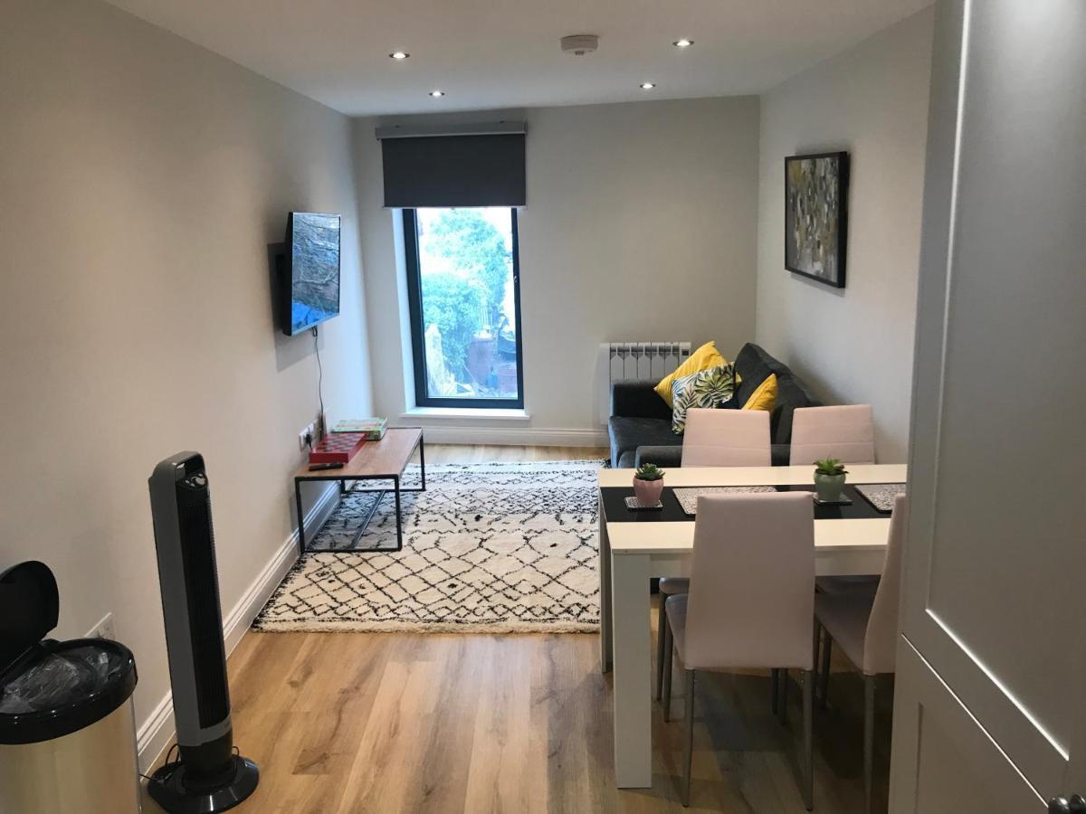 Heart Of Henley 1 & 2 Bedroom Apartments Εξωτερικό φωτογραφία