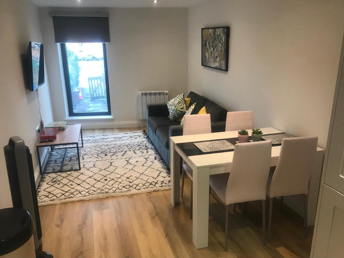 Heart Of Henley 1 & 2 Bedroom Apartments Εξωτερικό φωτογραφία