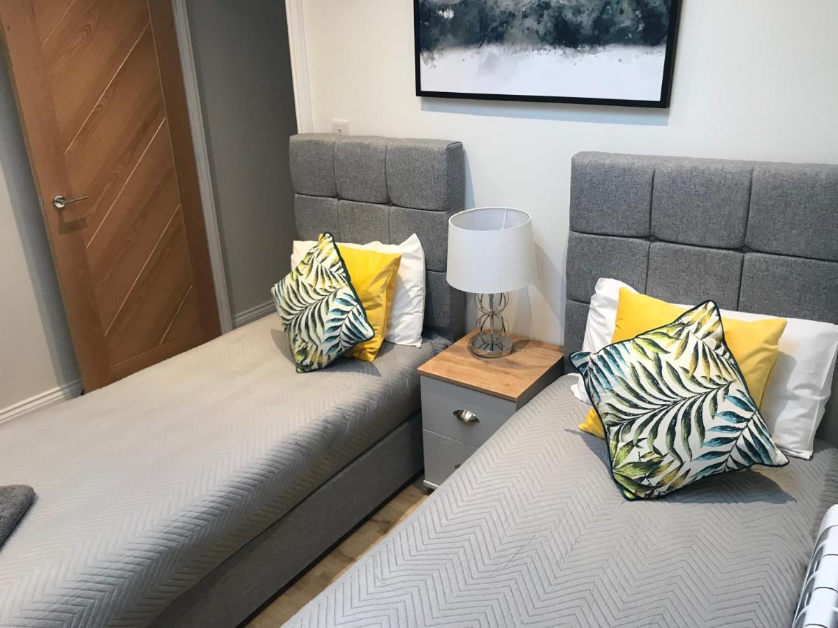 Heart Of Henley 1 & 2 Bedroom Apartments Εξωτερικό φωτογραφία